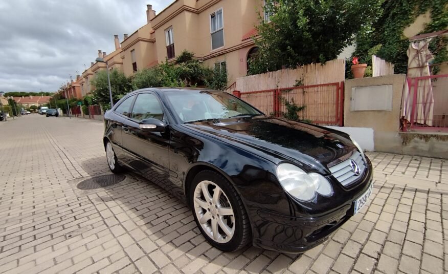 Mercedes C230 Kompressor sport coupe