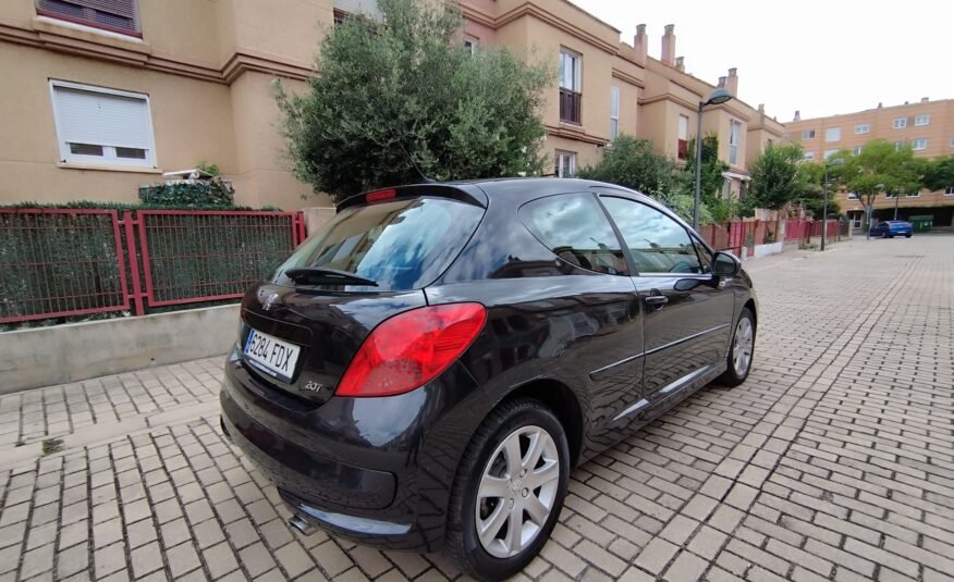 PEUGEOT 207 1.6Hdi