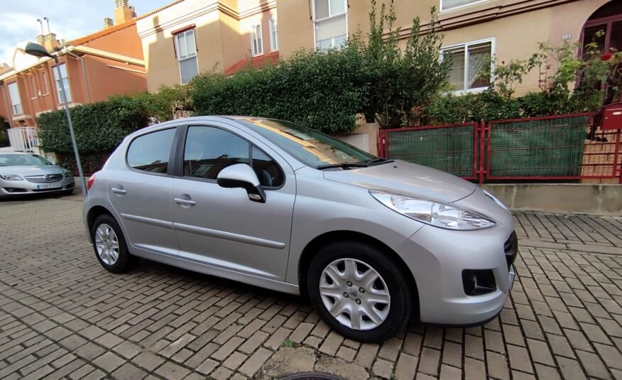 PEUGEOT 207 1.4HDI