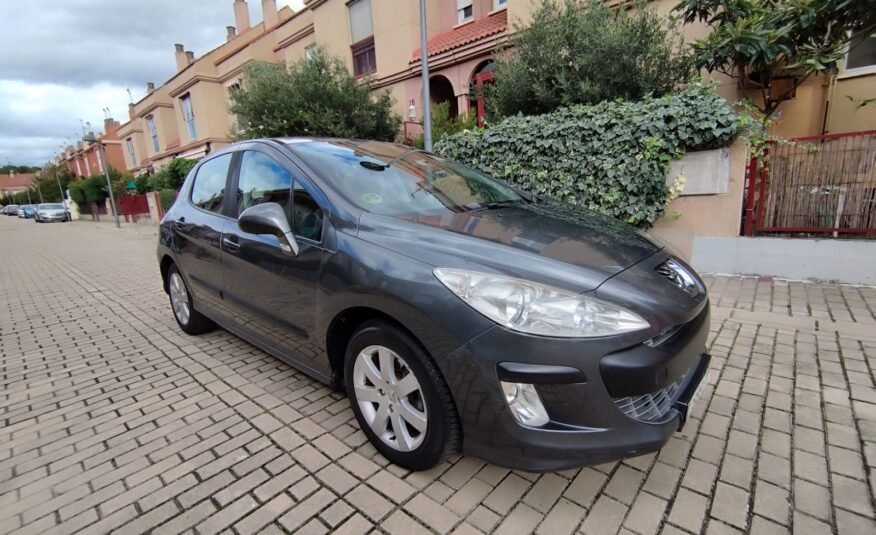 PEUGEOT 308 1.6Hdi