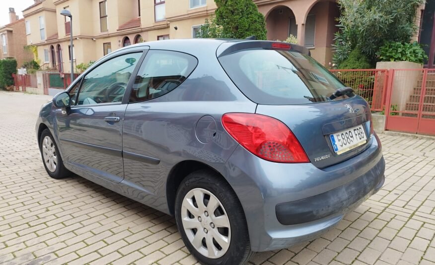 PEUGEOT 207 1.6hdi