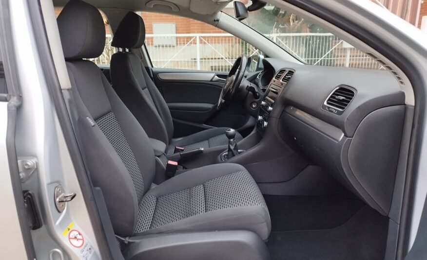 VOLKSWAGEN Golf VI 1.6TDI