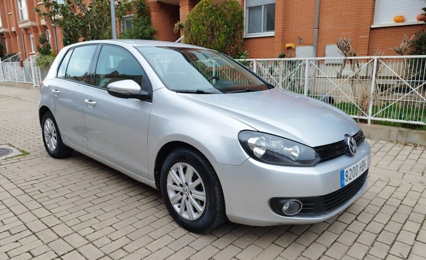 VOLKSWAGEN Golf VI 1.6TDI