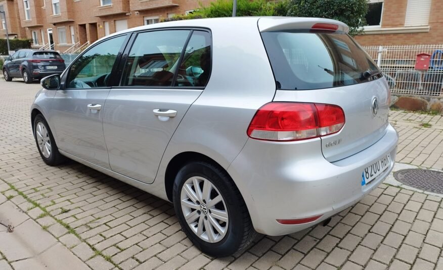 VOLKSWAGEN Golf VI 1.6TDI