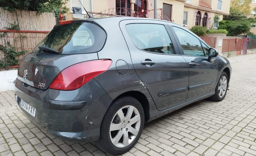 PEUGEOT 308 1.6HDI