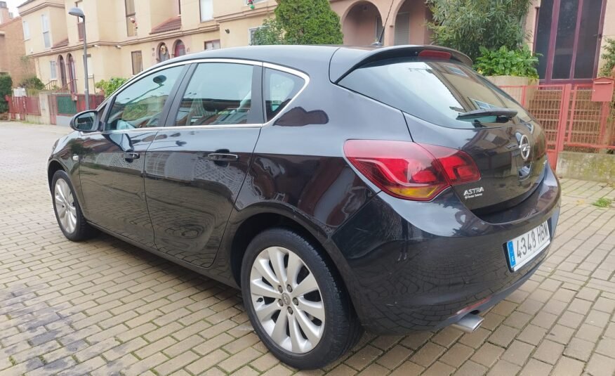 OPEL Astra 1.4i