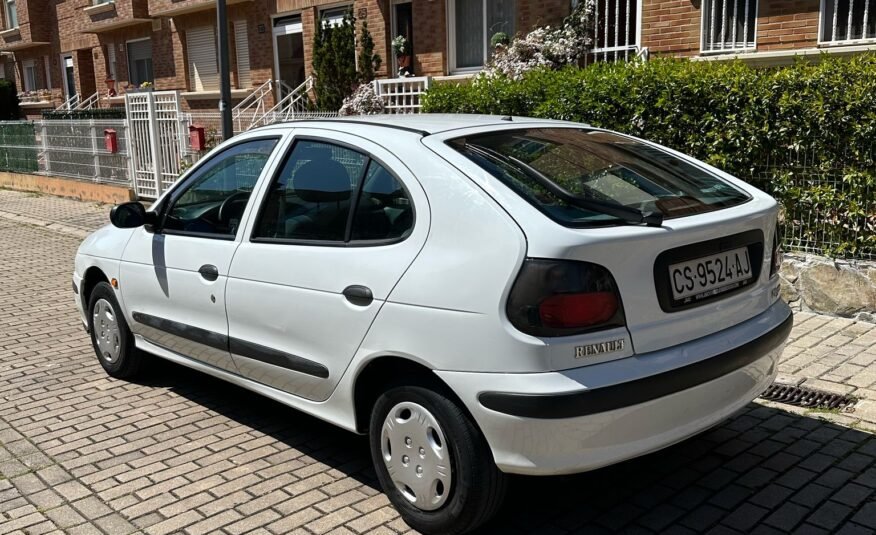 RENAULT Megane 1.9D