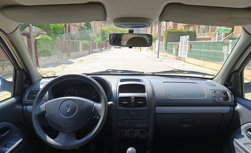 RENAULT CLIO CAMPUS 1.2i