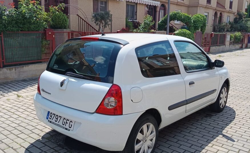 RENAULT CLIO CAMPUS 1.2i