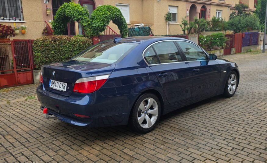 BMW SERIE 5 525D