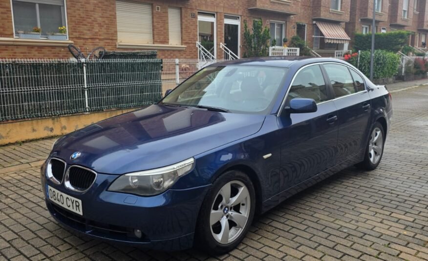 BMW SERIE 5 525D