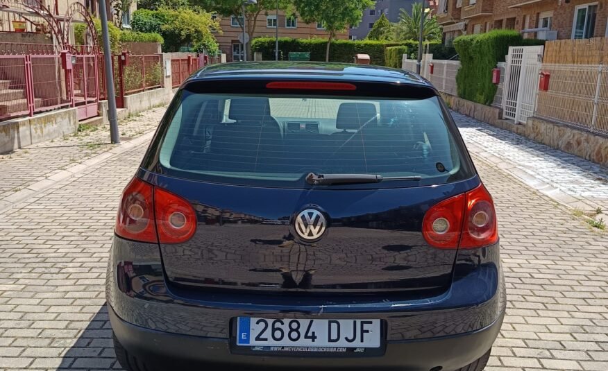 VOLKSWAGEN Golf V 1.9TDI