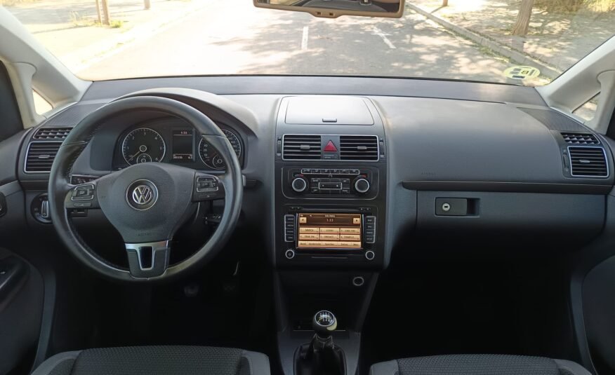 VOLKSWAGEN TOURAN 2.0TDI