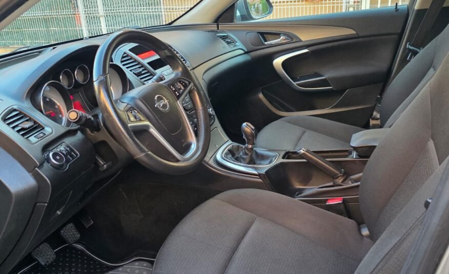 OPEL INSIGNIA 2.0CDTI