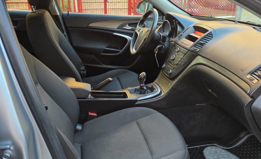 OPEL INSIGNIA 2.0CDTI
