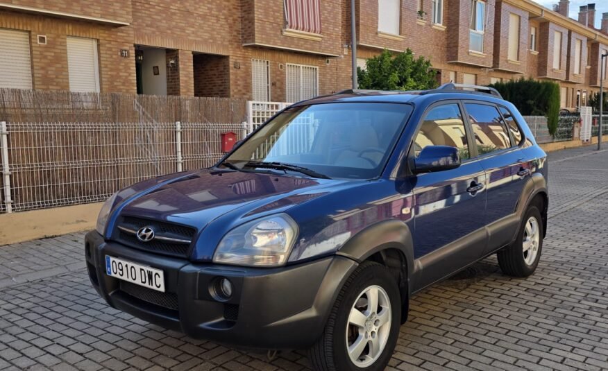 HYUNDAI TUCSON 2.0I