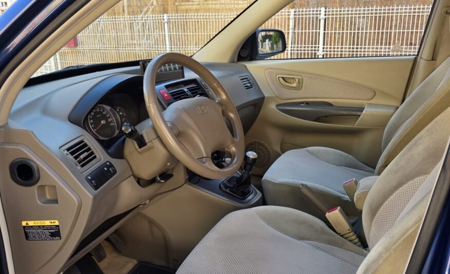 HYUNDAI TUCSON 2.0I