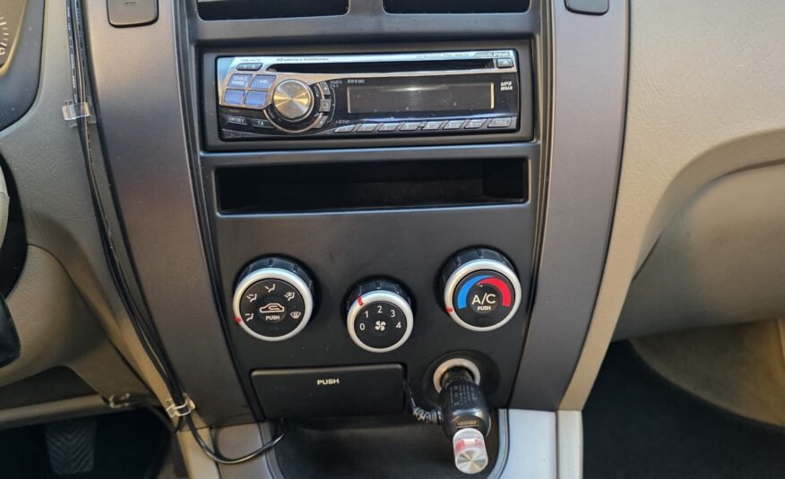 HYUNDAI TUCSON 2.0I