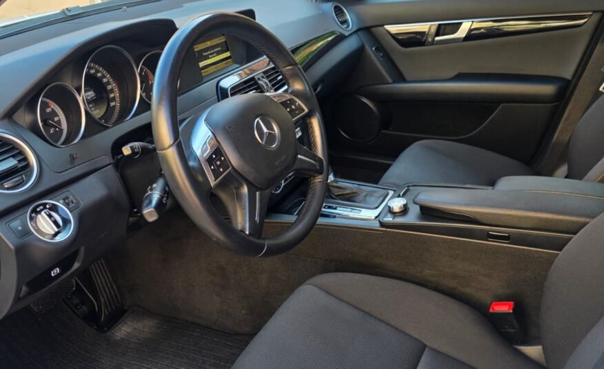 MERCEDES-BENZ CLASE C C200