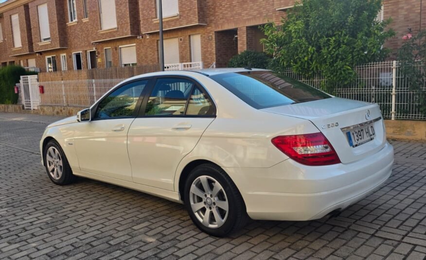MERCEDES-BENZ CLASE C C200