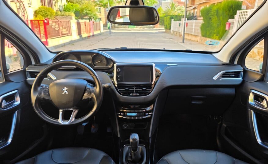PEUGEOT 2008 1.2i