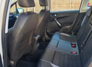 PEUGEOT 2008 1.2i