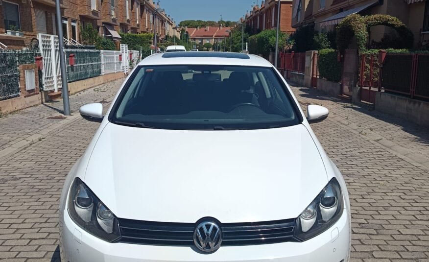 VOLKSWAGEN GOLF VI 1.6 TDI