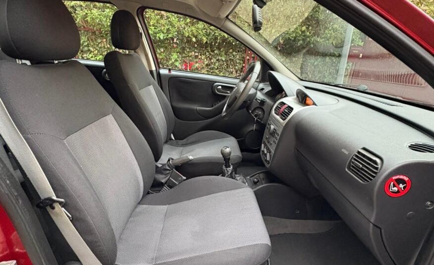 OPEL Corsa 1.2i