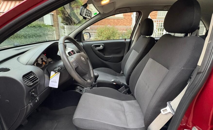 OPEL Corsa 1.2i