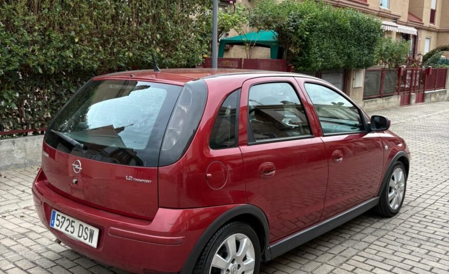 OPEL Corsa 1.2i