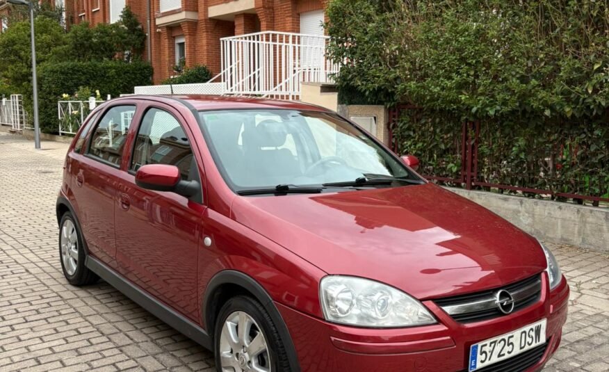 OPEL Corsa 1.2i