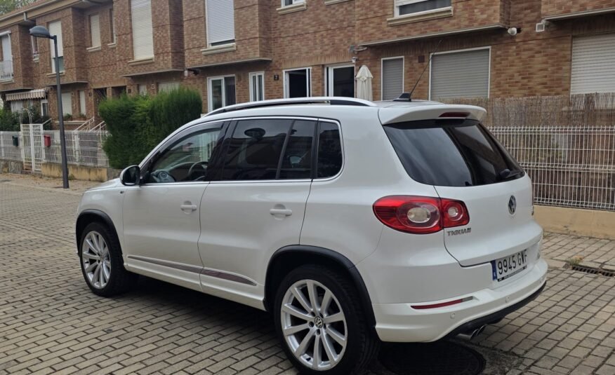 VOLKSWAGEN TIGUAN R-LINE 2.0TDI