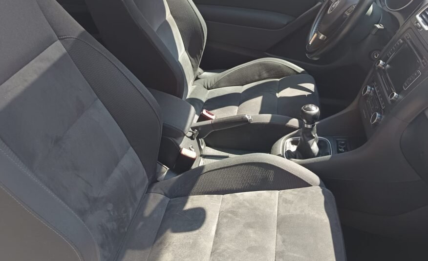 VOLKSWAGEN GOLF VI 1.6 TDI