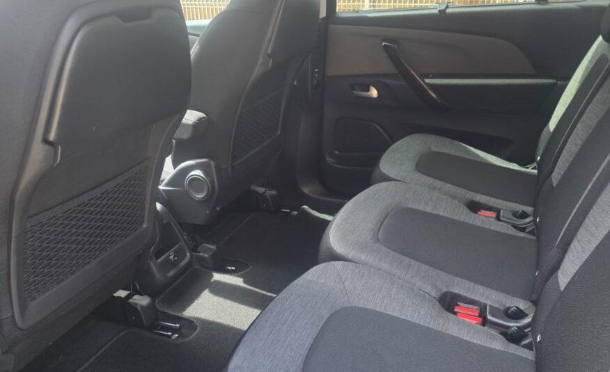 CITROEN Grand C4 Picasso 1.2i
