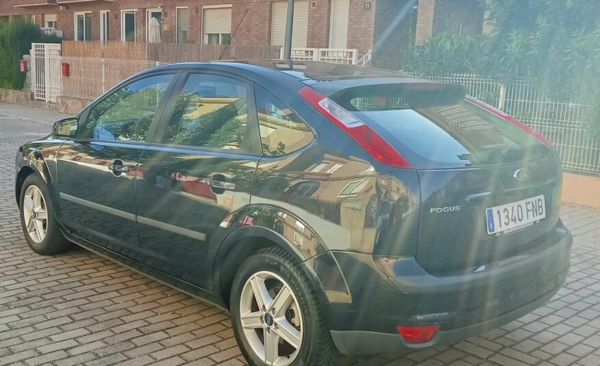 FORD FOCUS 1.6i