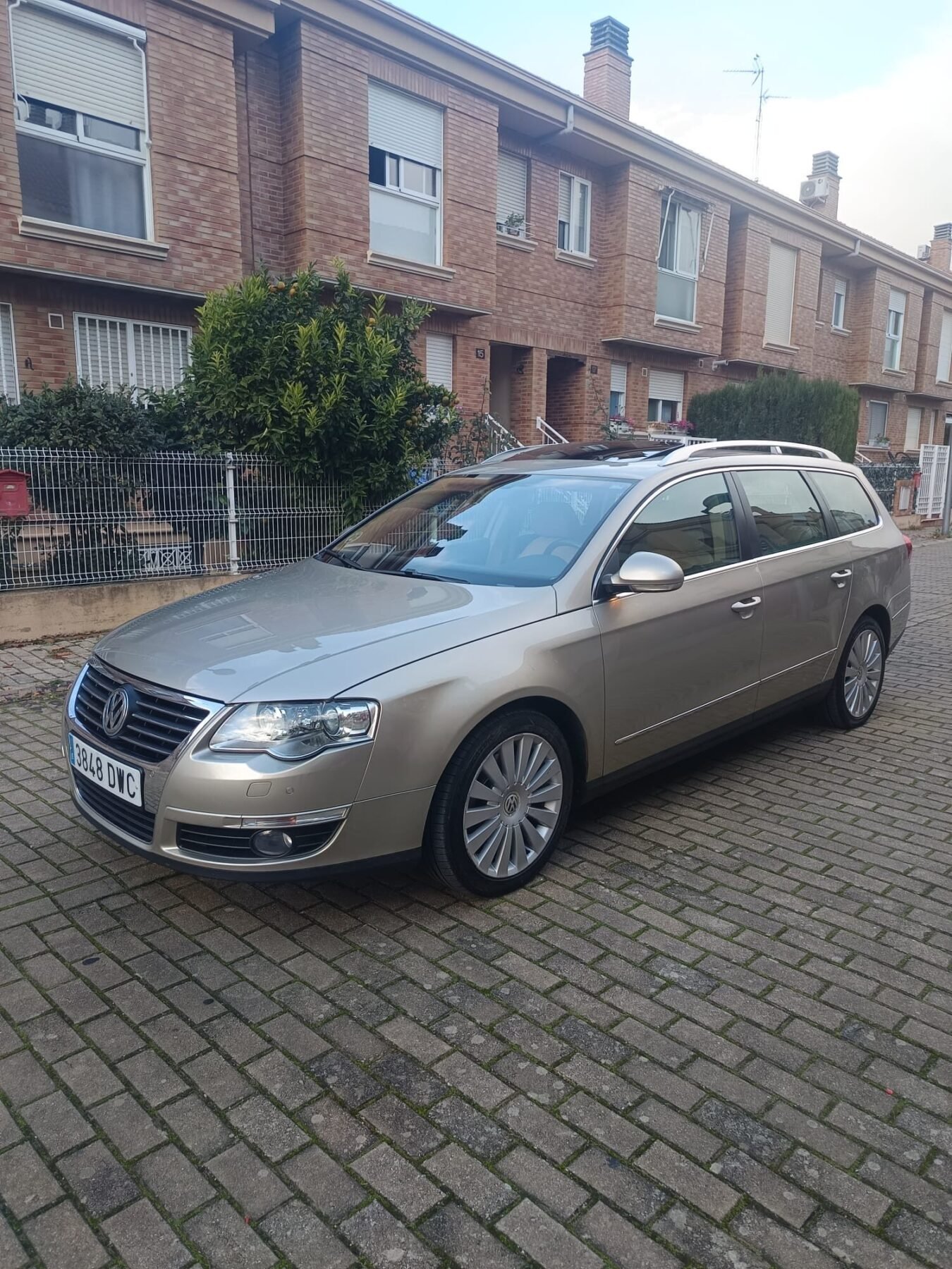 VOLKSWAGEN PASSAT 2.0TDI