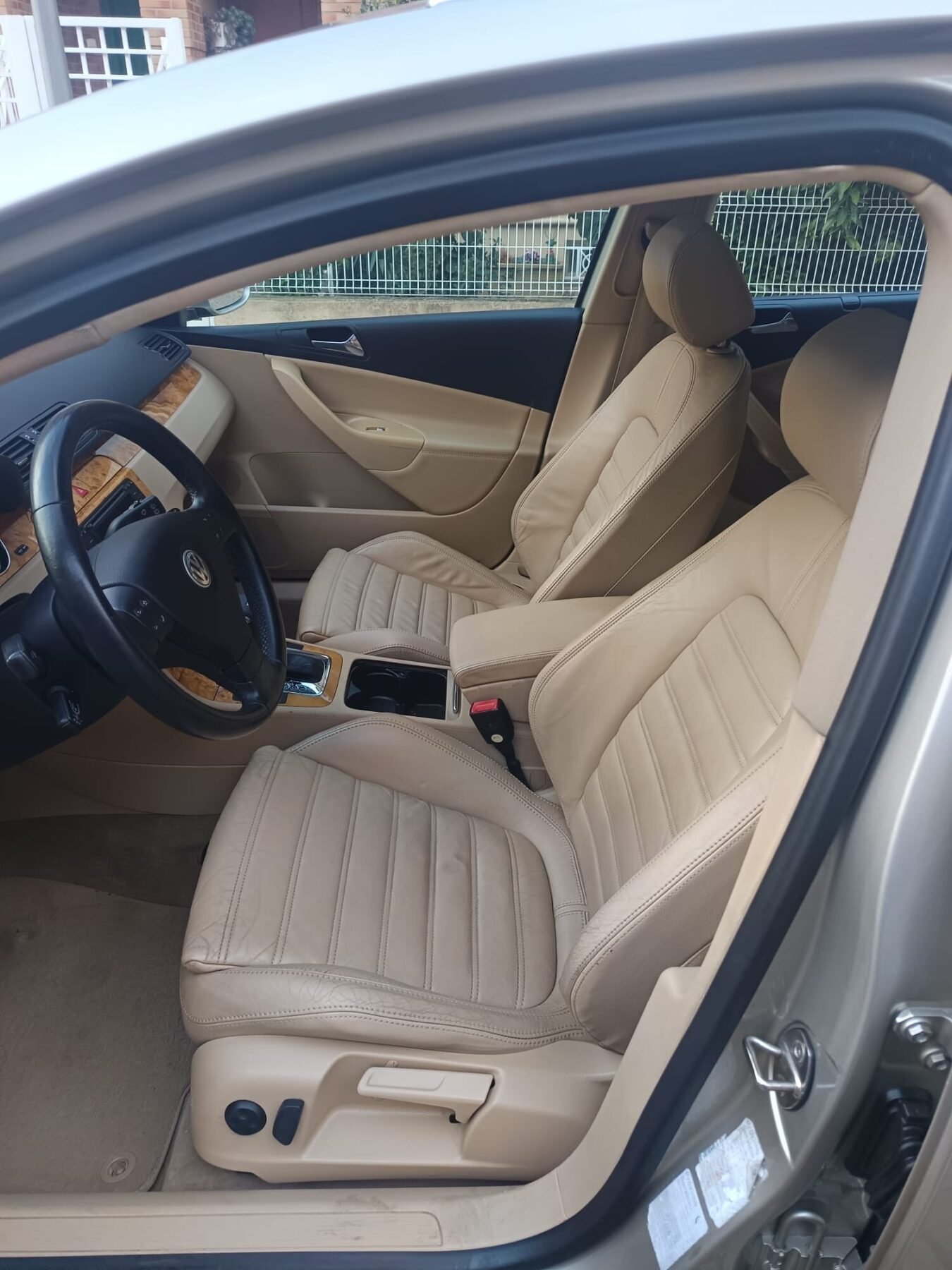 VOLKSWAGEN PASSAT 2.0TDI