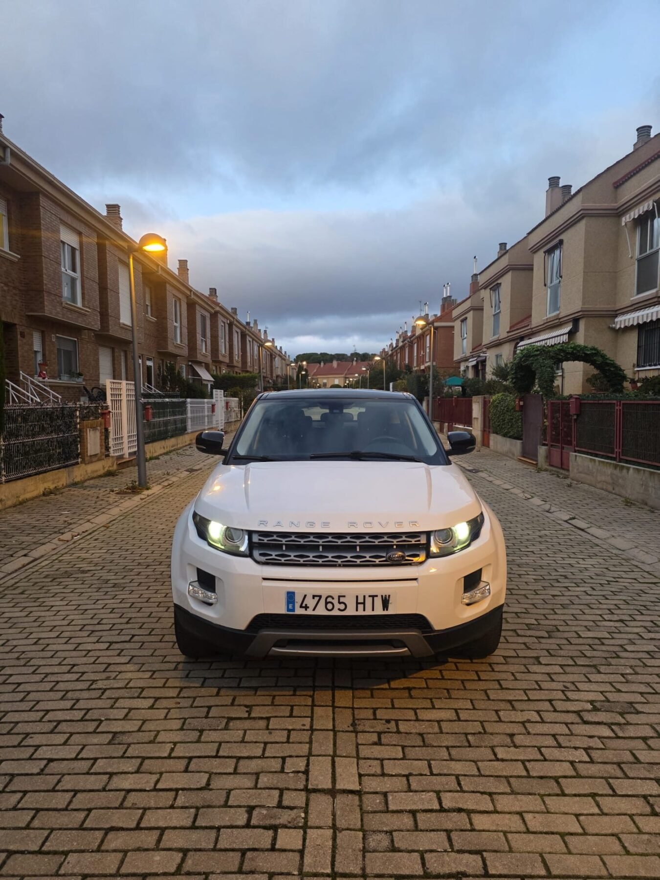 LAND-ROVER RANGE ROBER EVOQUE 2.2D