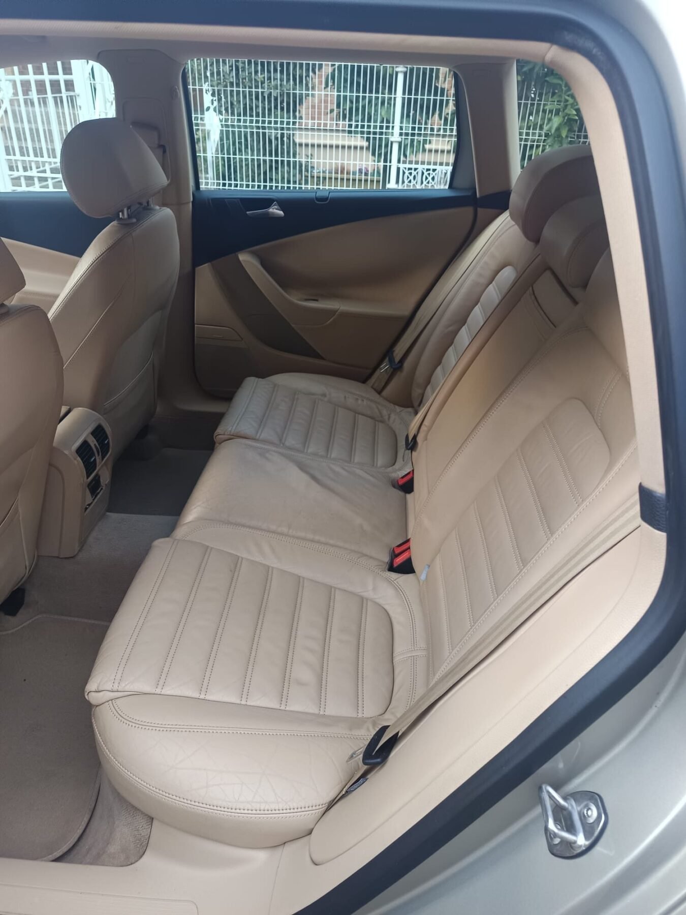 VOLKSWAGEN PASSAT 2.0TDI