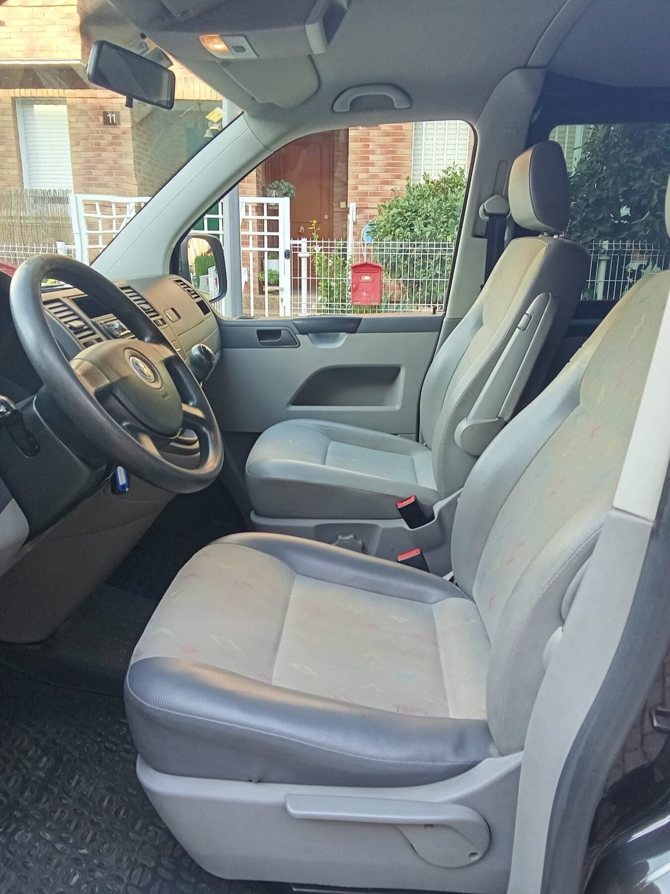 VOLKSWAGEN TRANSPORTER 2.5TDI