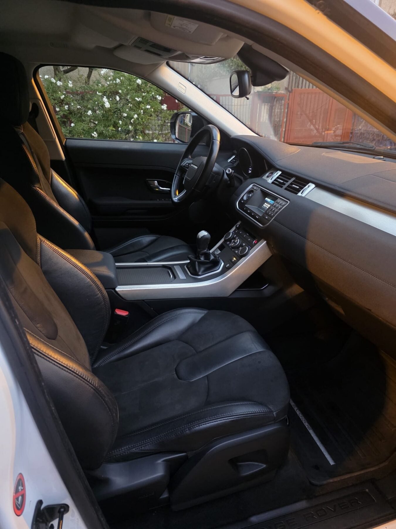 LAND-ROVER RANGE ROBER EVOQUE 2.2D