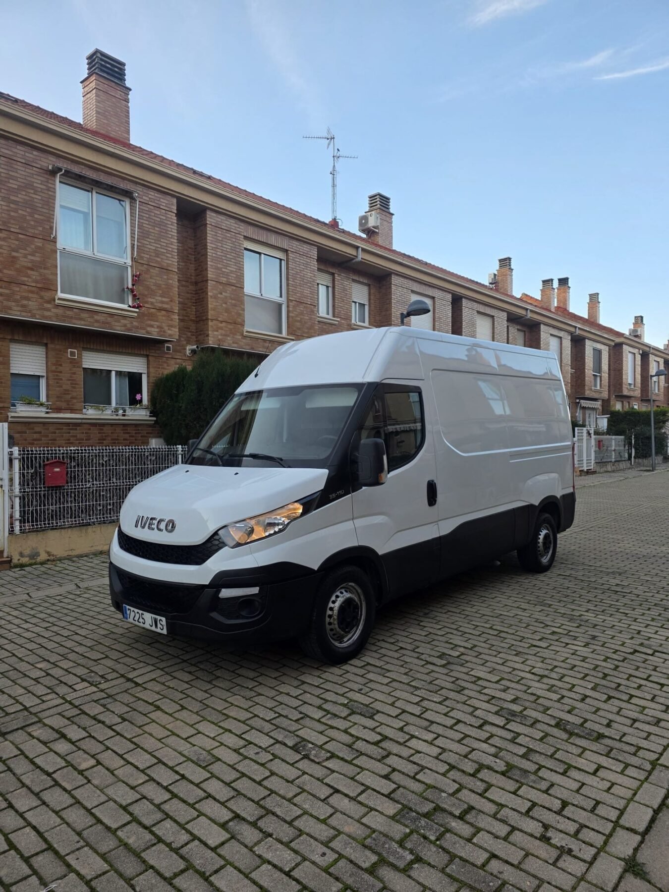 IVECO DAILY 2.3TD