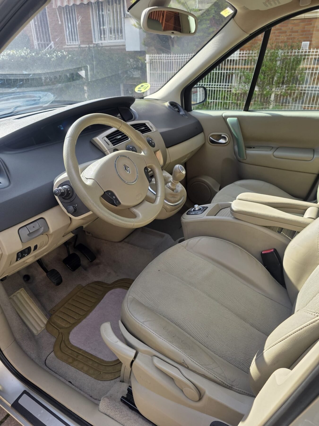 RENAULT GRAND SCENIC 2.0dci