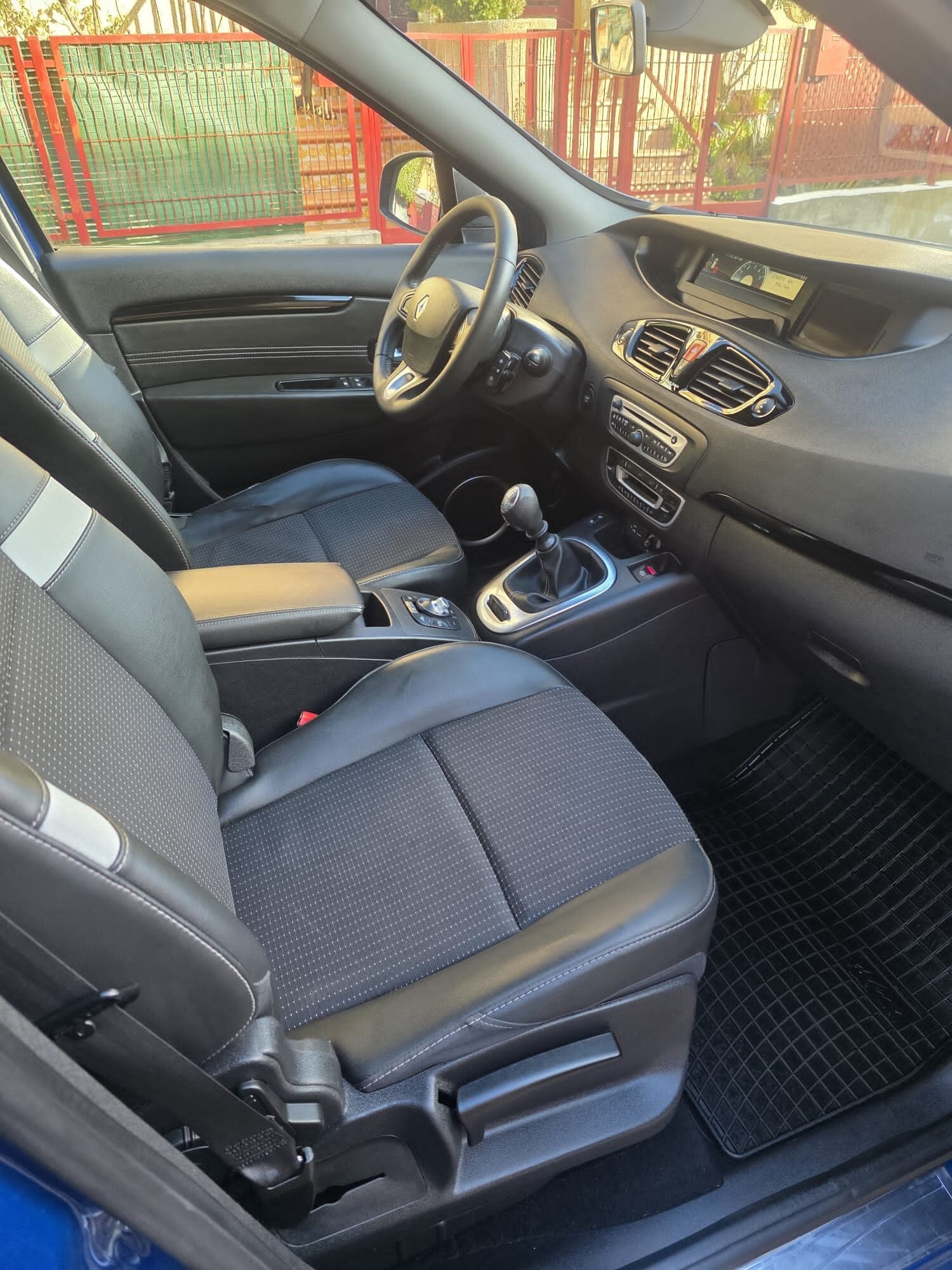 RENAULT SCENIC 1.5dci