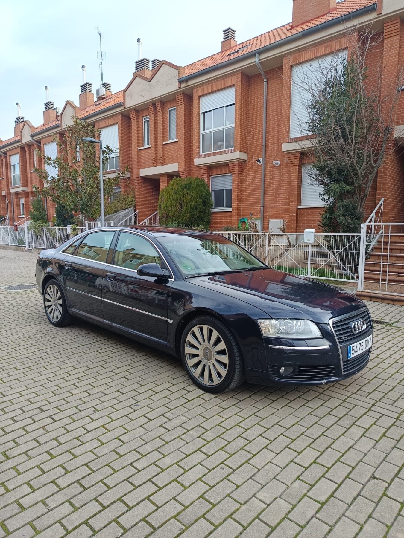 AUDI A8 4.2i