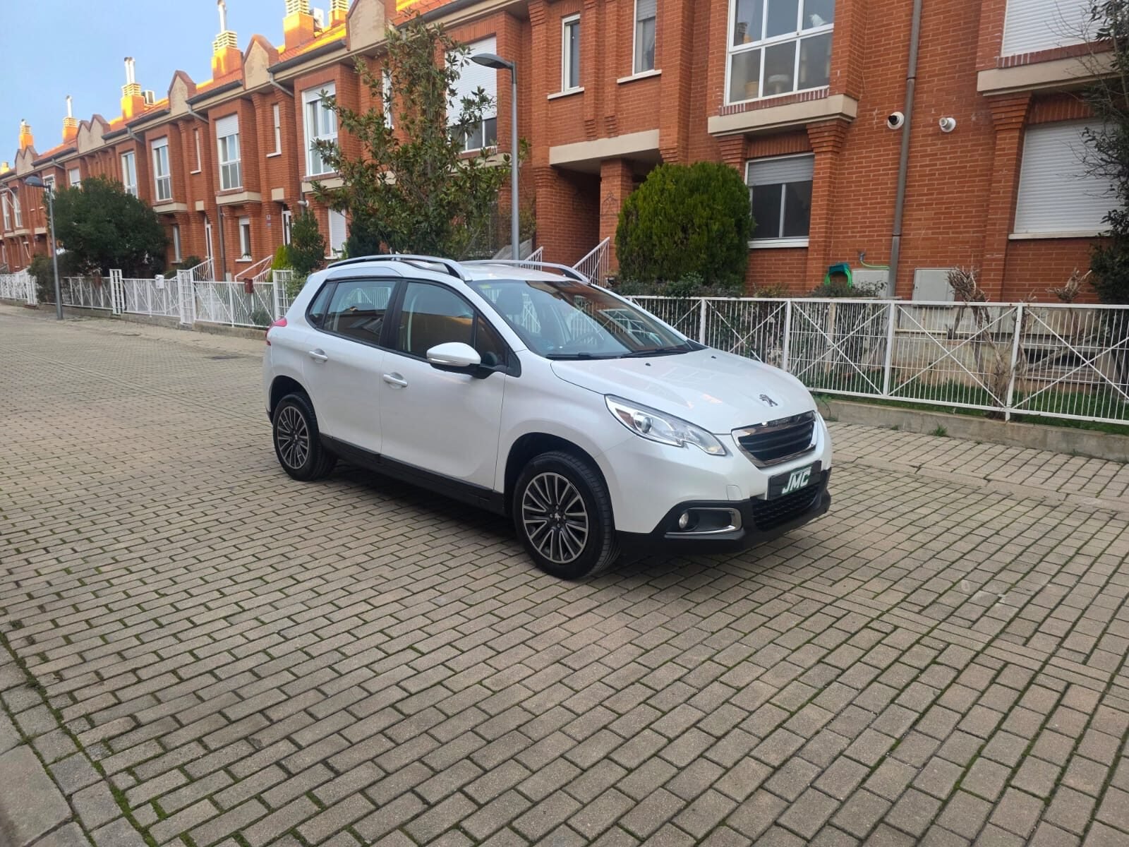 PEUGEOT 2008 1.6 hdi