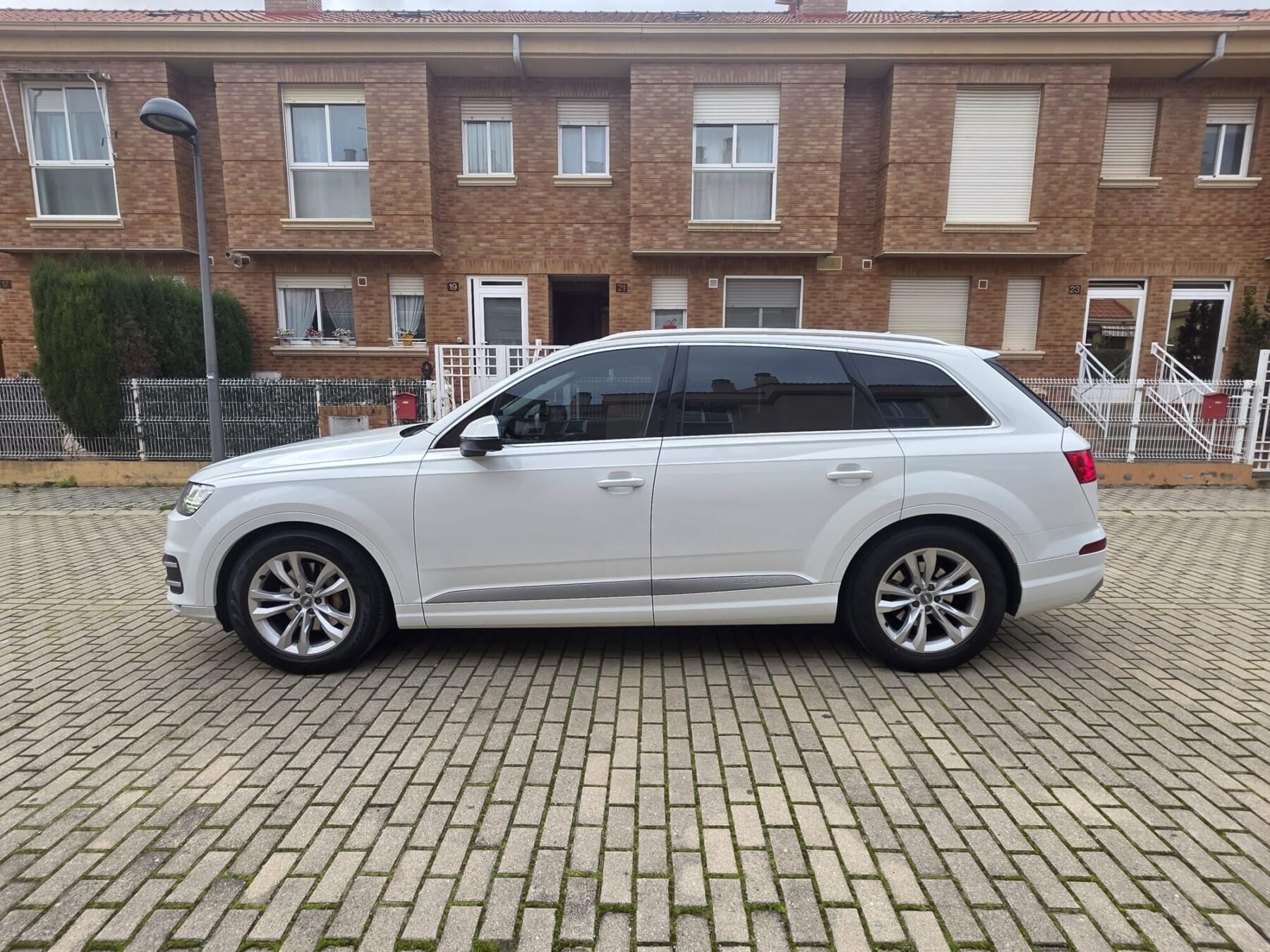 AUDI Q7 3.0tdi