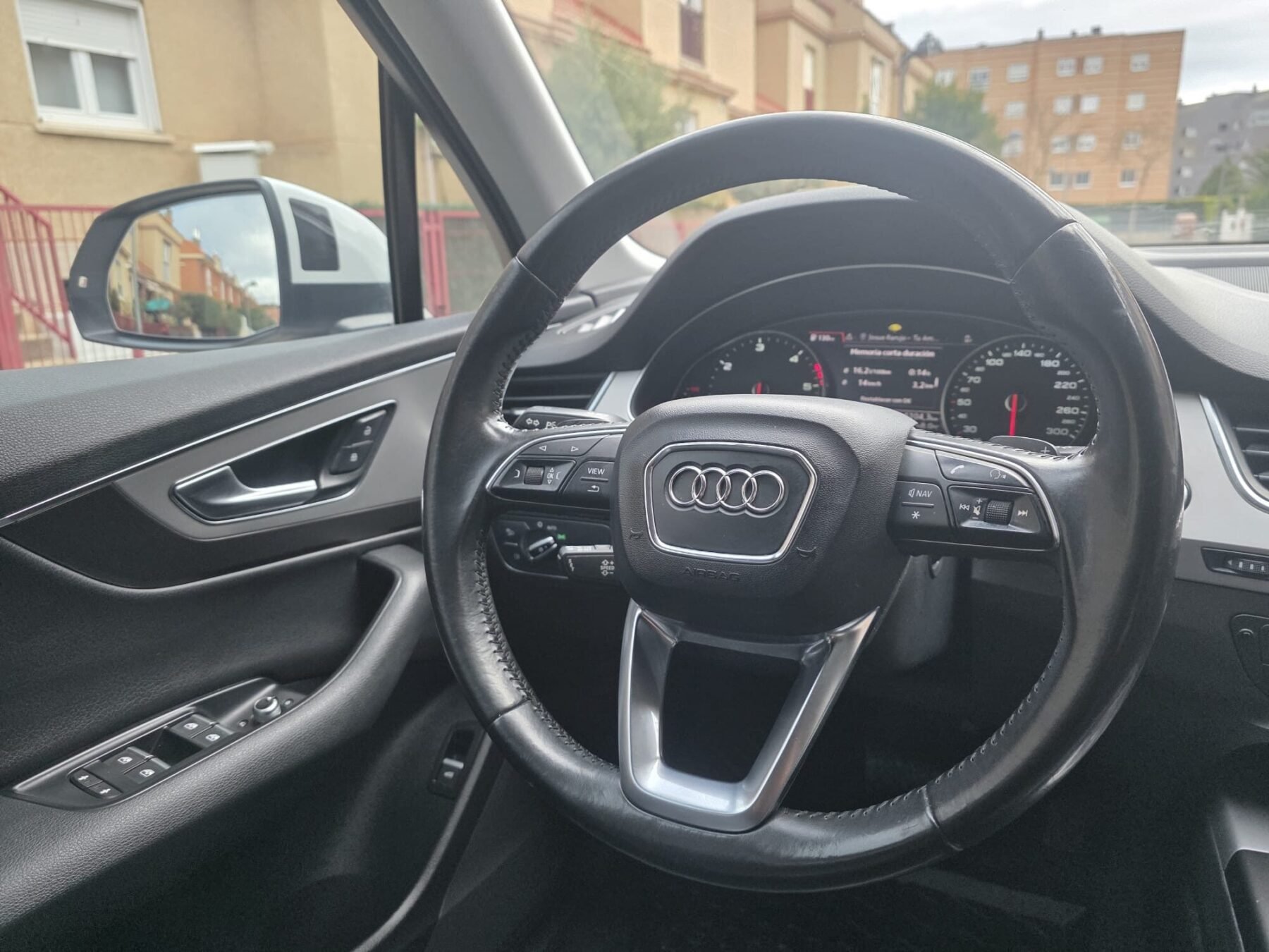 AUDI Q7 3.0tdi