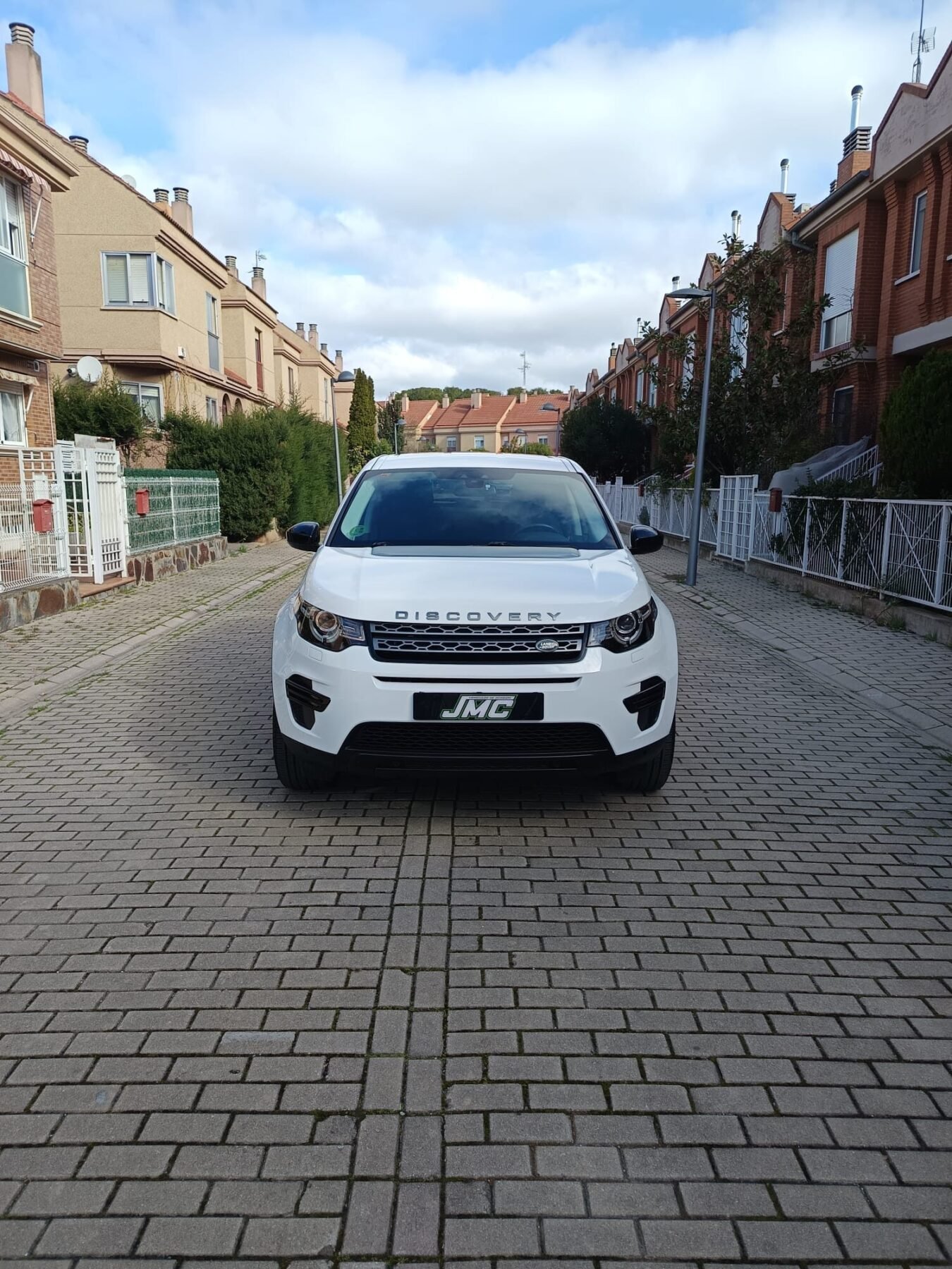 LAND-ROVER DISCOVERY SPORT 2.0TD4
