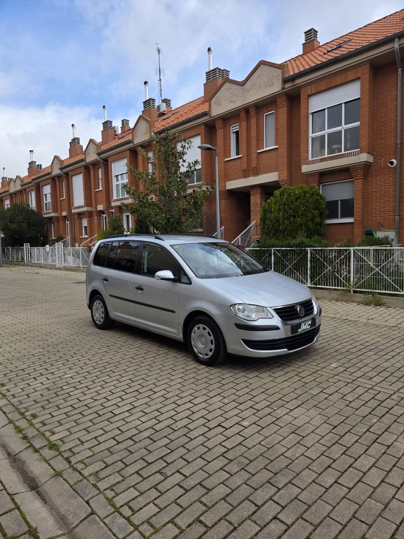 VOLKSWAGEN TOURAN 1.9tdi